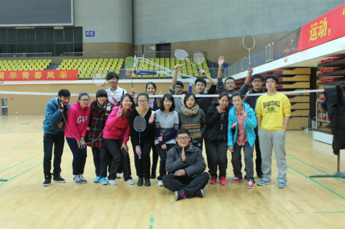 我院参加2013年英国威廉希尔公司官网学生羽毛球比赛