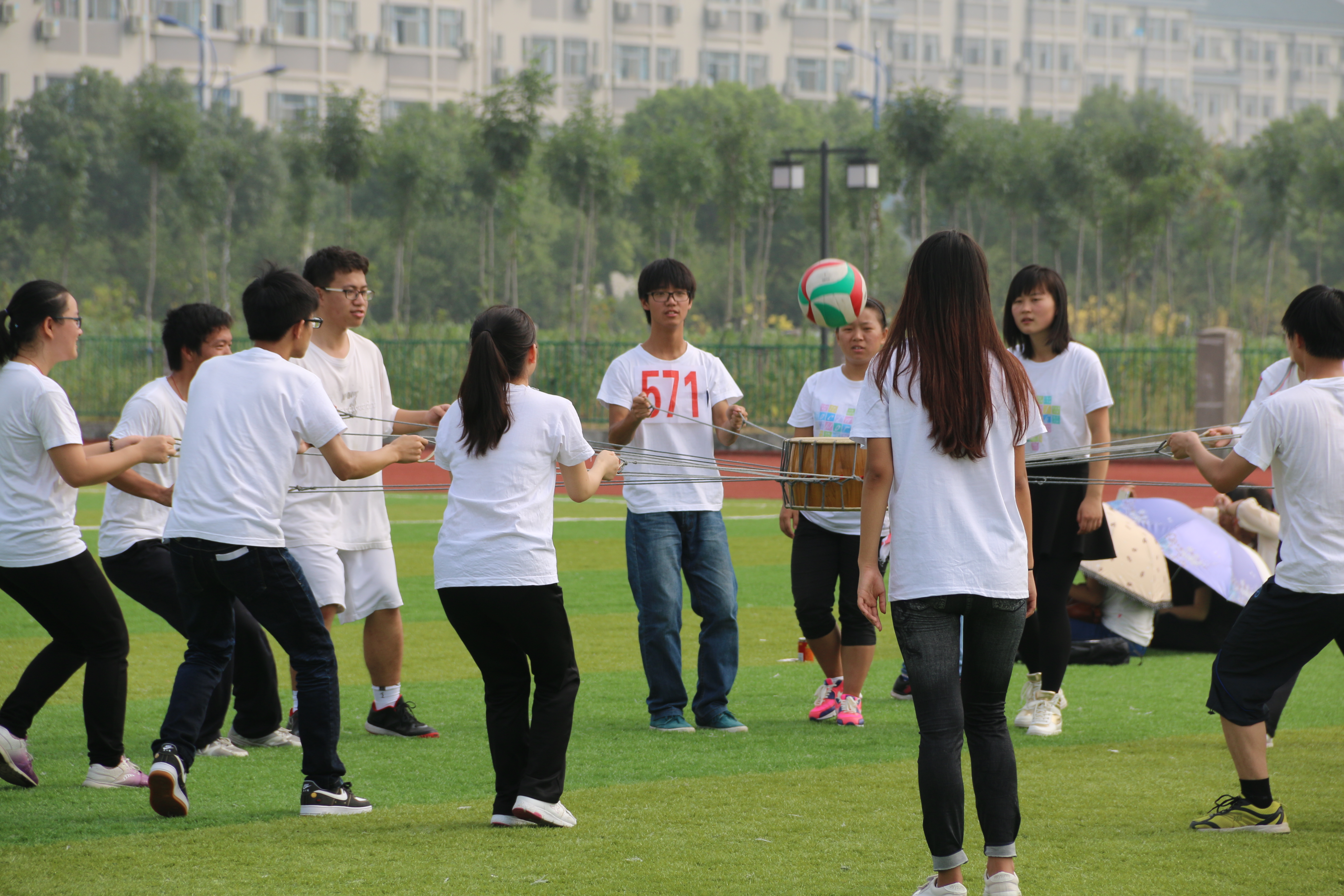 青春飞扬 梦想激昂——英国威廉希尔公司官网举行2014年秋季运动会