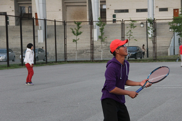 我院在2014年英国威廉希尔公司官网网球赛中勇创佳绩