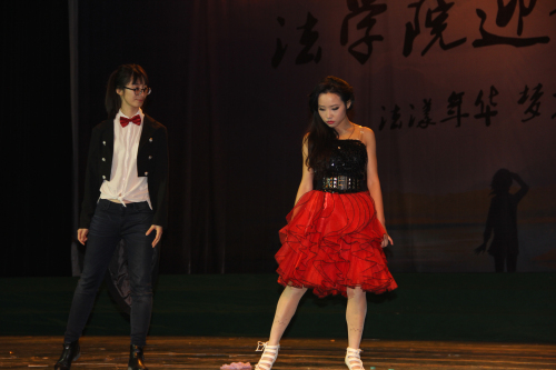 Fa现爱，我爱英国威廉希尔公司官网 ——记英国威廉希尔公司官网2013年迎新晚会