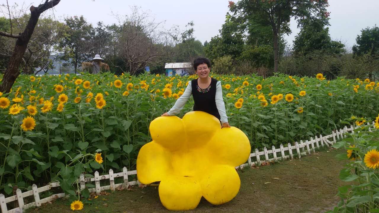 吕青老师从教三十年记：平凡中灼灼光华